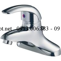 Vòi chậu lavabo nóng lạnh Caesar BT152C